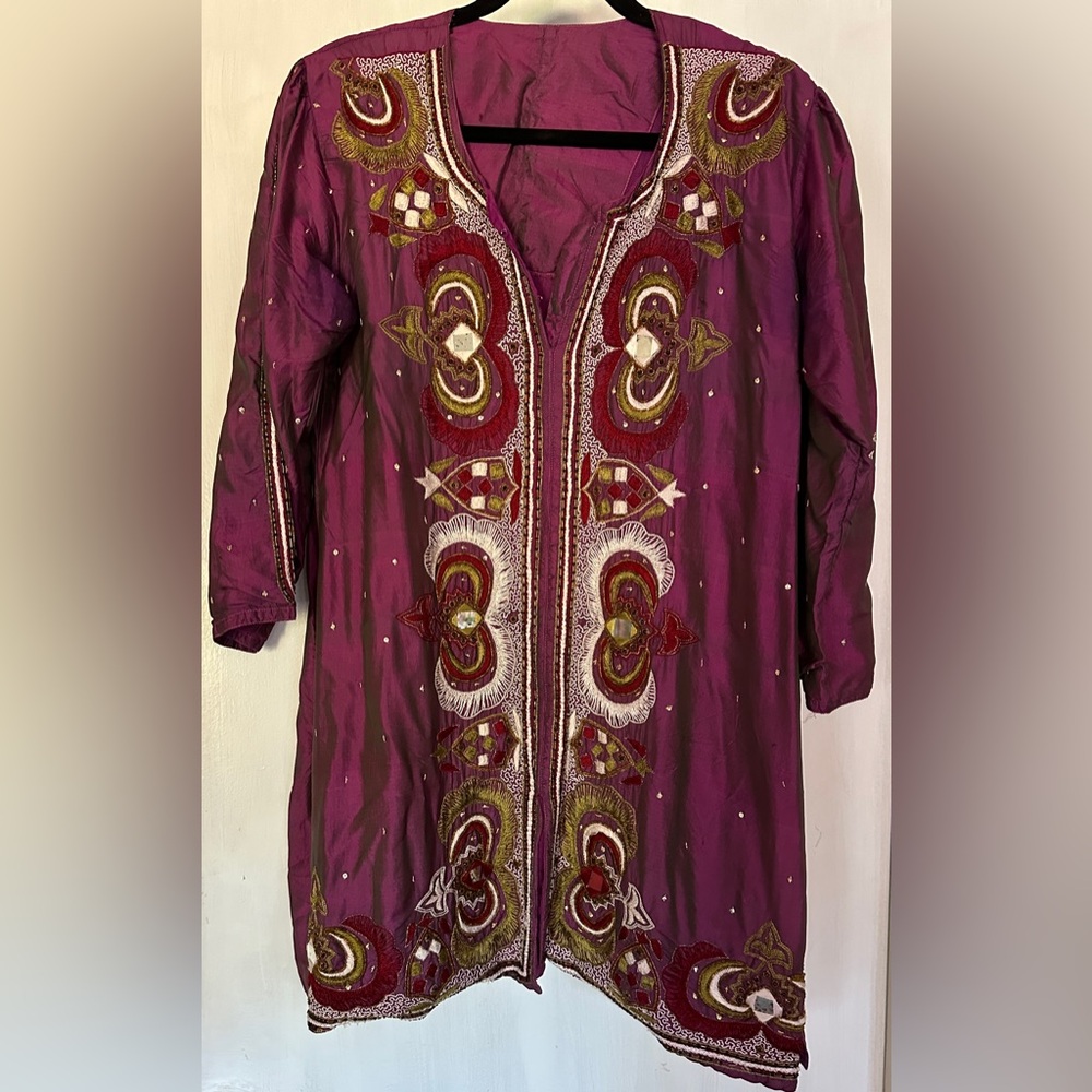 Embroidered Blouse - Picture 2 of 9